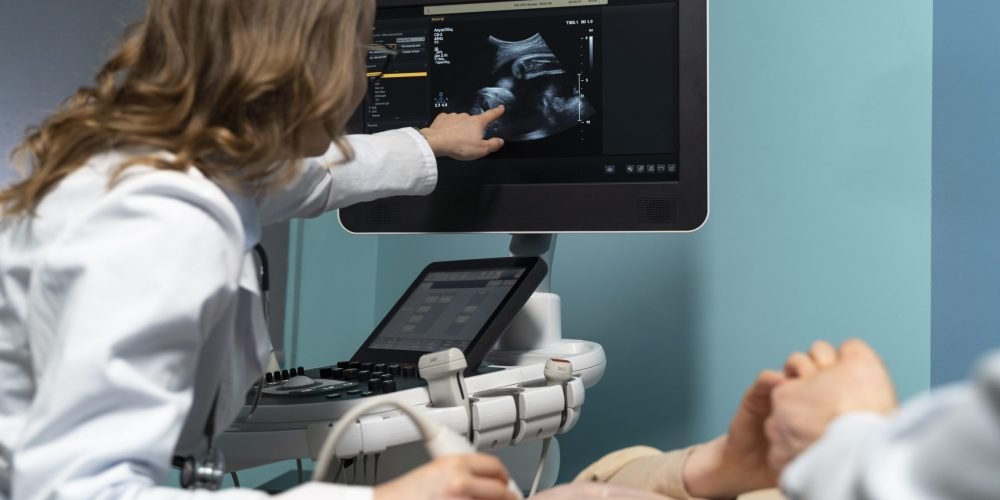 gynecologist-performing-ultrasound-consultation